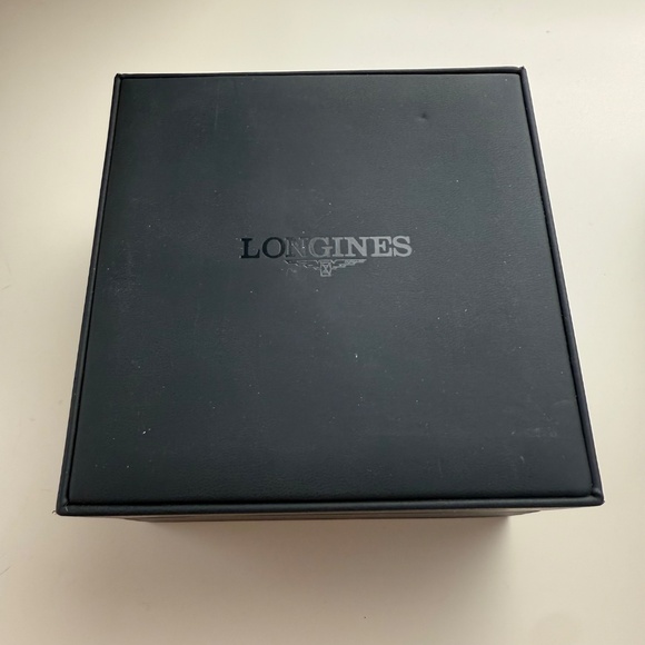 Longines Conquest Quartz 43mm Stainless Steel - Picture 3 of 3